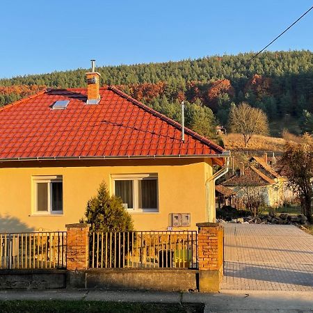 Kristof Vendeghaz Hotel Bükkszék Kültér fotó
