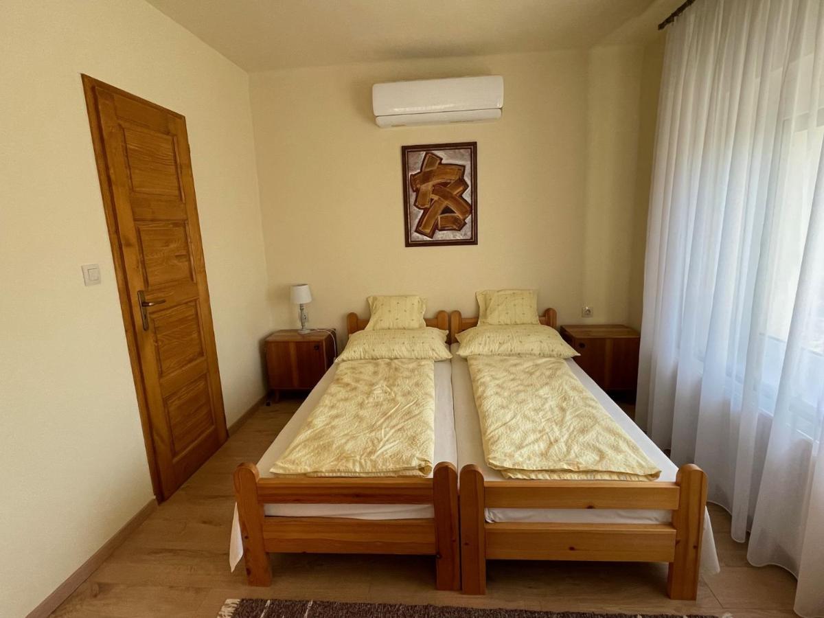 Kristof Vendeghaz Hotel Bükkszék Kültér fotó